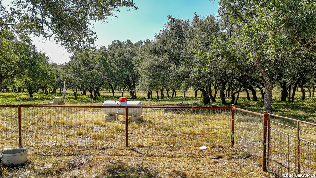 16658 N Us Highway 377 London TX 76854