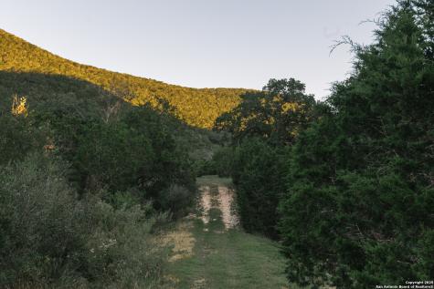 2581 Patterson Creek Road Leakey TX 78873
