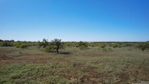 2452 2nd Street Pleasanton TX 78064