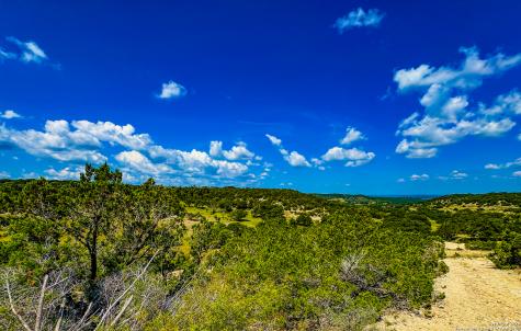 380 Holiday Road Comfort TX 78013
