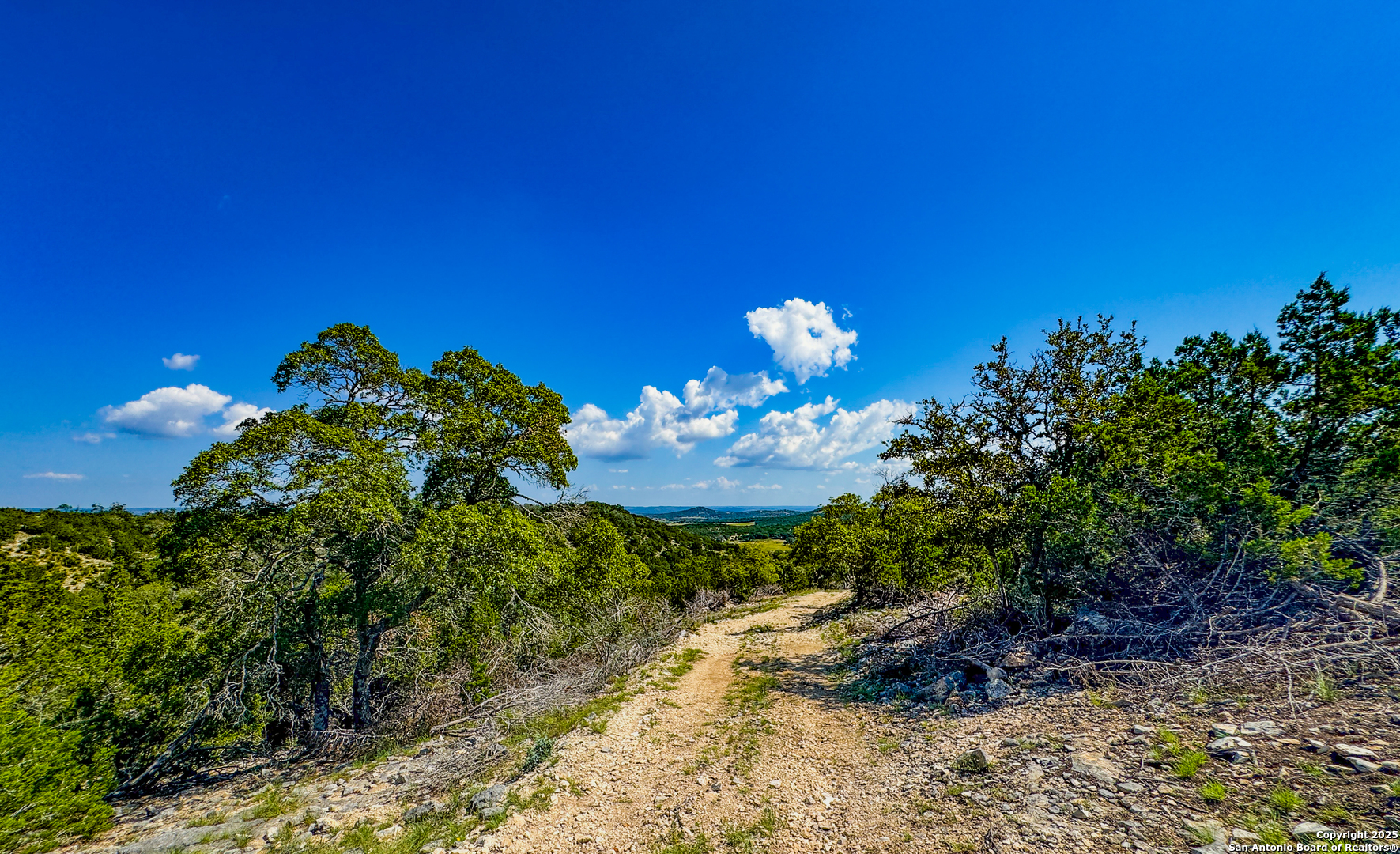 380 Holiday Road Comfort TX 78013