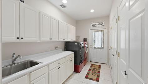 3833 County Road 2880 Bigfoot TX 78005