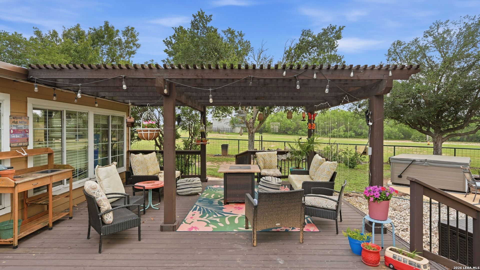 3833 County Road 2880 Bigfoot TX 78005