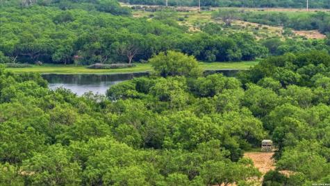 3833 County Road 2880 Bigfoot TX 78005