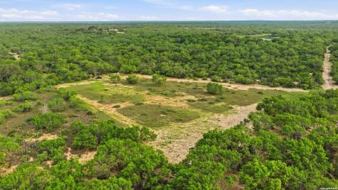 3833 County Road 2880 Bigfoot TX 78005