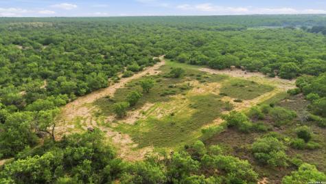 3833 County Road 2880 Bigfoot TX 78005