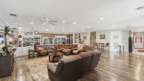 3833 County Road 2880 Bigfoot TX 78005