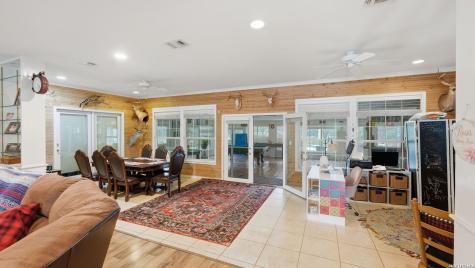 3833 County Road 2880 Bigfoot TX 78005