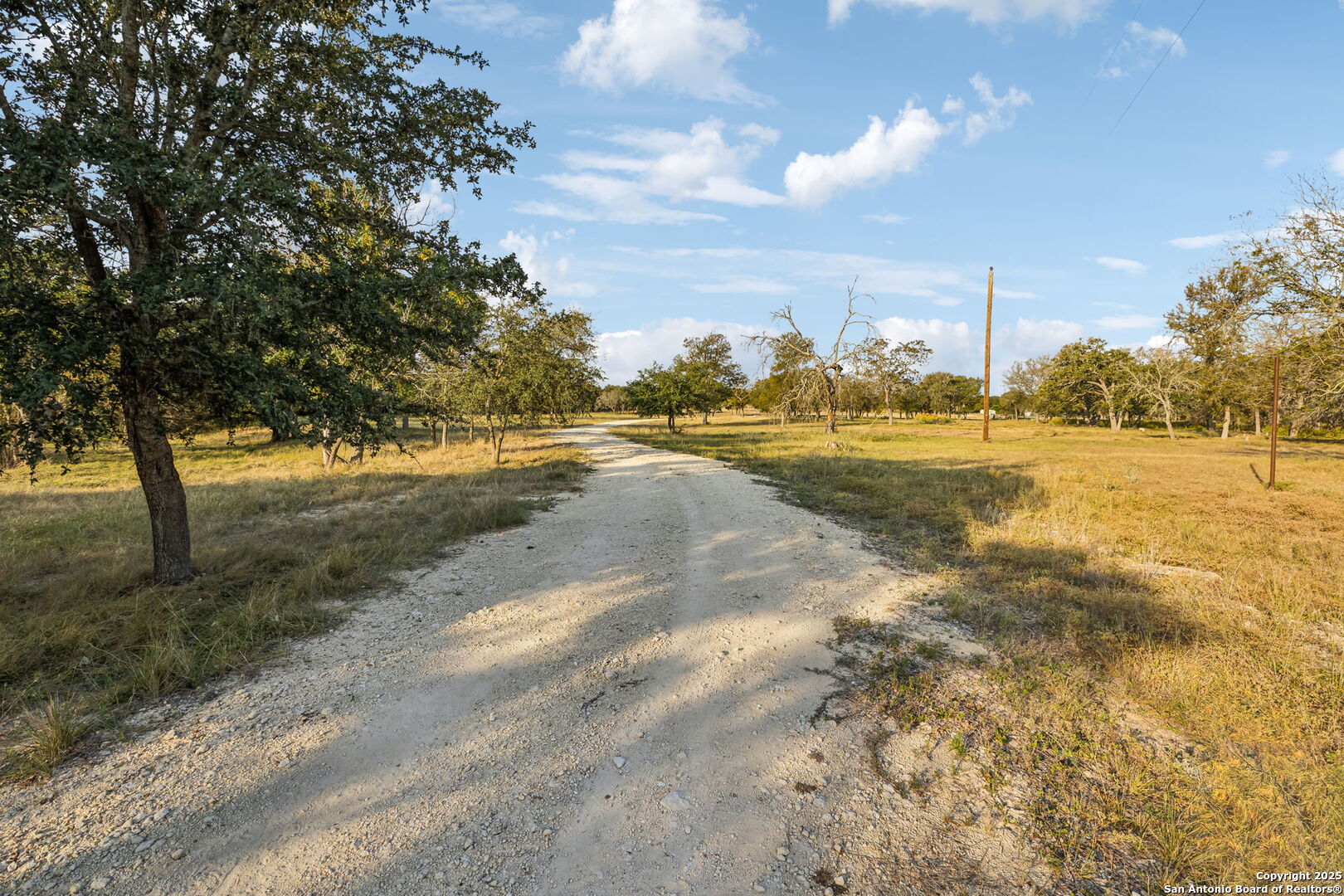 232 N Stoneleigh Road Center Point TX 78010