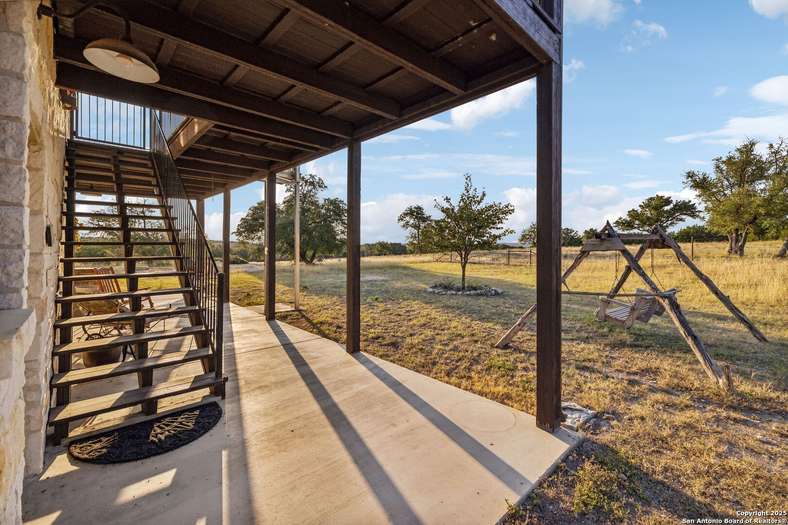 232 N Stoneleigh Road Center Point TX 78010