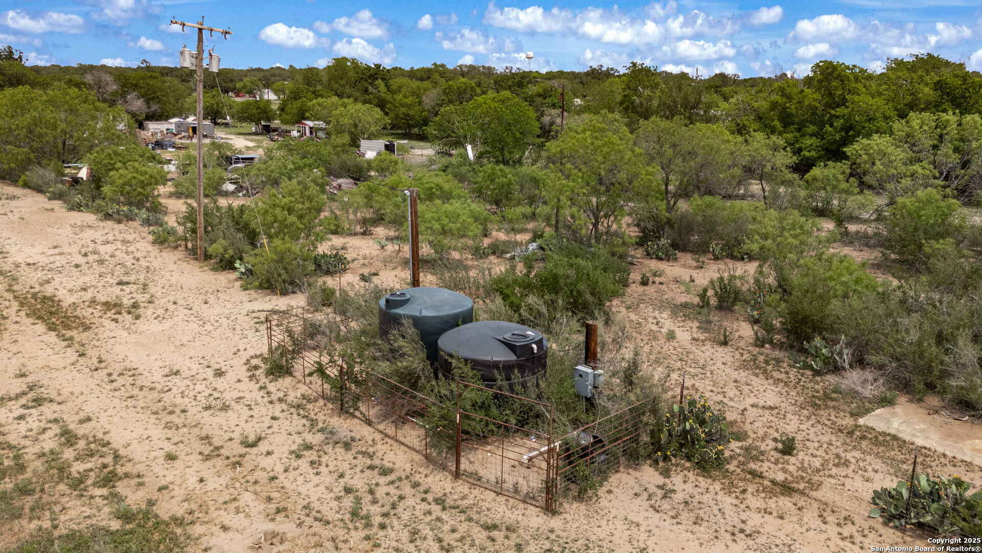 Tbd N Windy Knoll Devine TX 78016