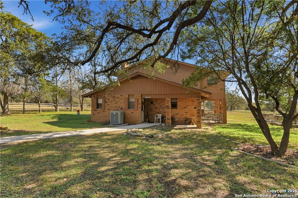 15145 Alternate 90 Kingsbury TX 78638