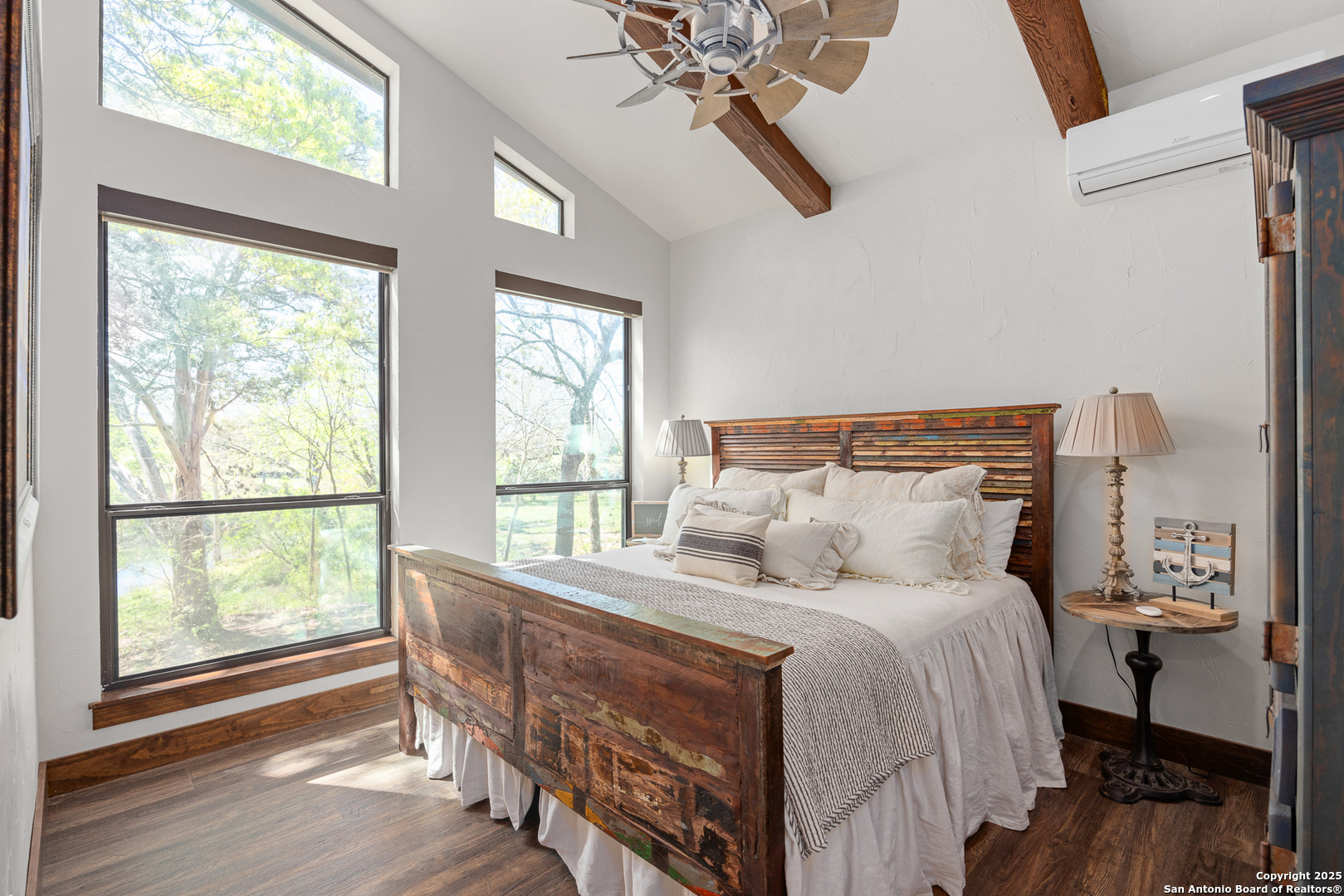 4198 Bear Springs Road Pipe Creek TX 78063