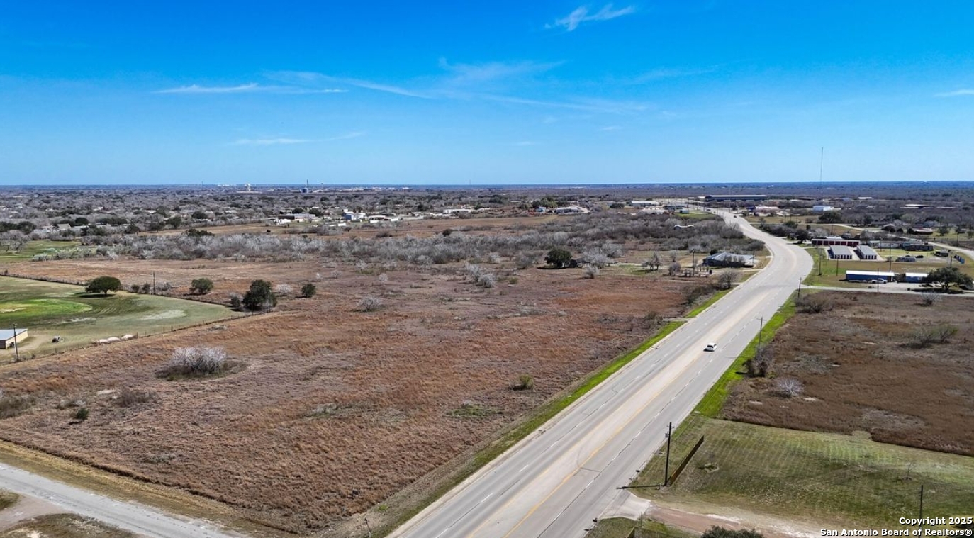 2364 Nogueira Street Beeville TX 78102