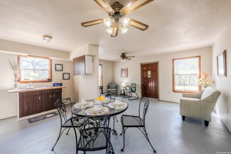 1048 County Road 640 Hondo TX 78861