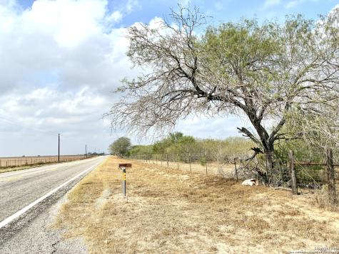 2713 Fm 716 Premont TX 78375