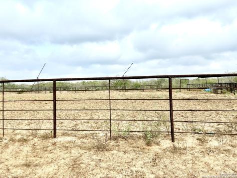 2713 Fm 716 Premont TX 78375