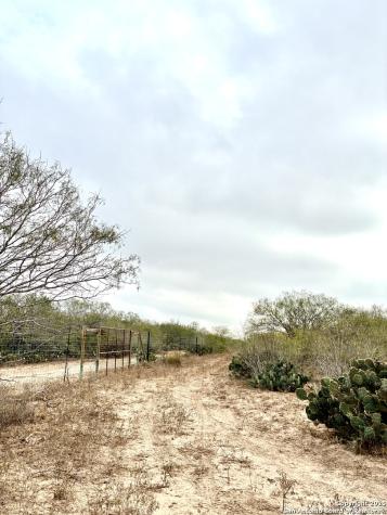 2713 Fm 716 Premont TX 78375