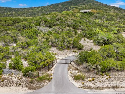 2601 B And R Road Utopia TX 78884