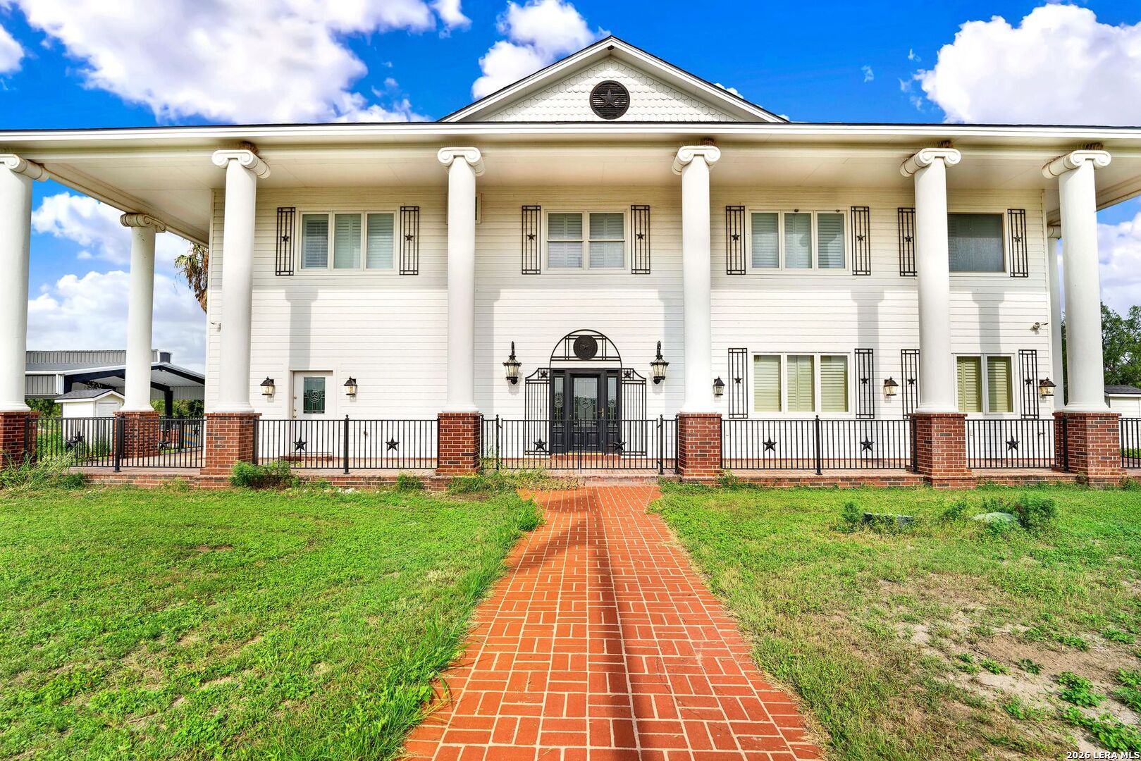 130 Pr 556 Hondo TX 78861