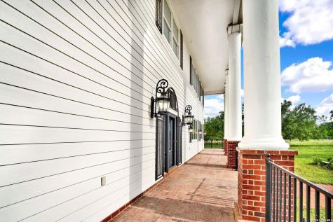 130 Pr 556 Hondo TX 78861
