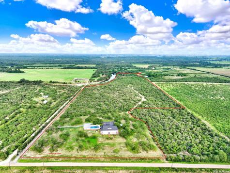 130 Pr 556 Hondo TX 78861