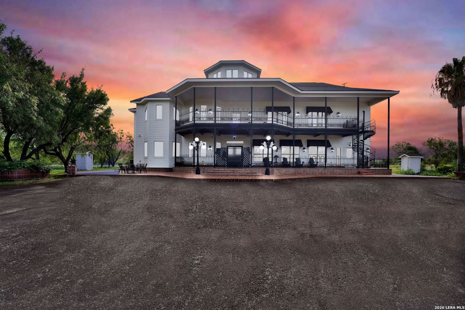 130 Pr 556 Hondo TX 78861