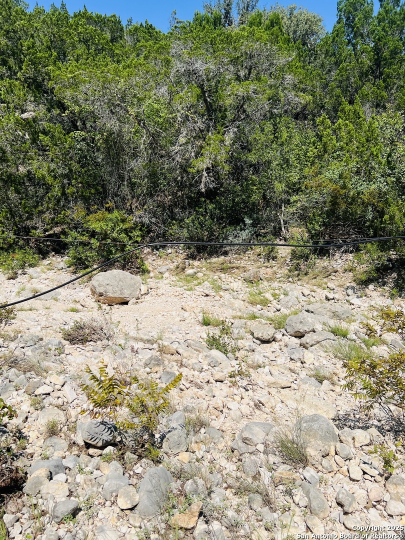 0 Cr 408 Uvalde TX 78801