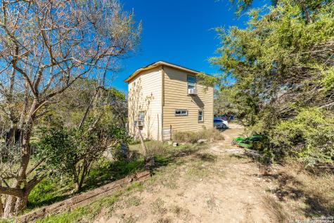 989 Oil Well Road Pipe Creek TX 78063