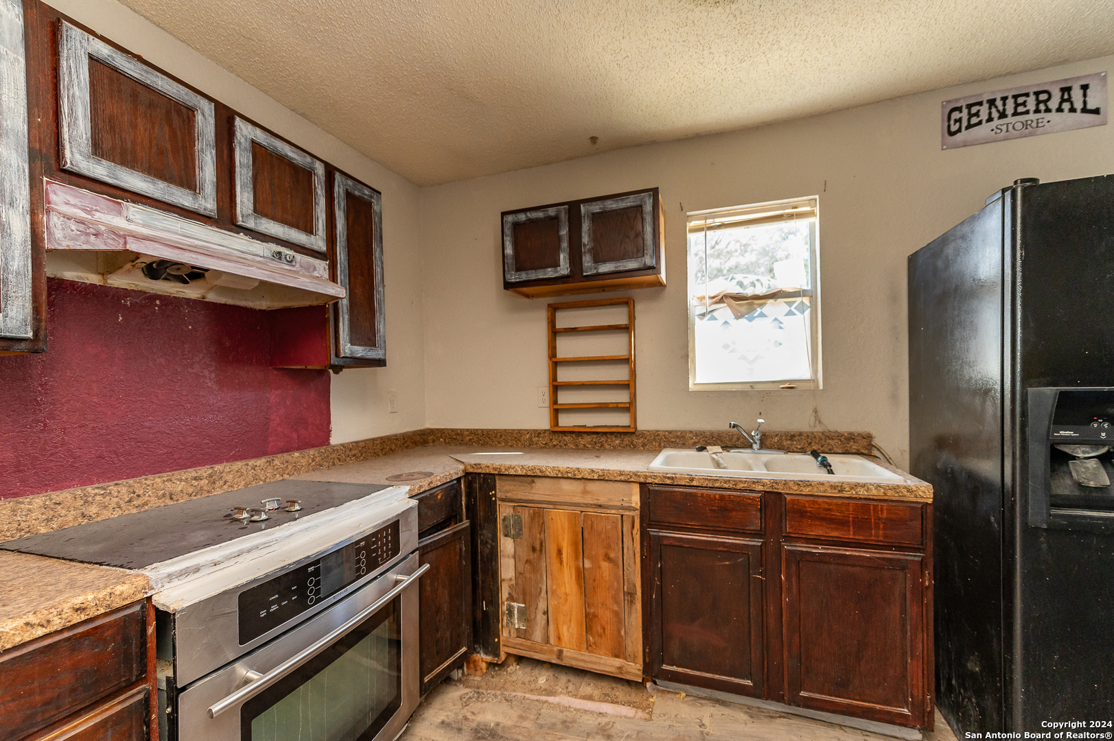 989 Oil Well Road Pipe Creek TX 78063