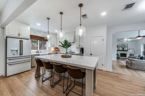 322 Dublin Circle Floresville TX 78114