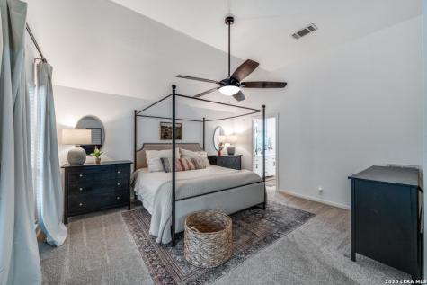 322 Dublin Circle Floresville TX 78114