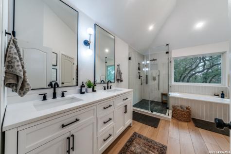 322 Dublin Circle Floresville TX 78114