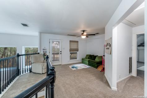 322 Dublin Circle Floresville TX 78114