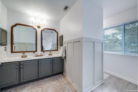 322 Dublin Circle Floresville TX 78114