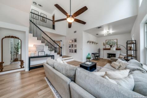 322 Dublin Circle Floresville TX 78114