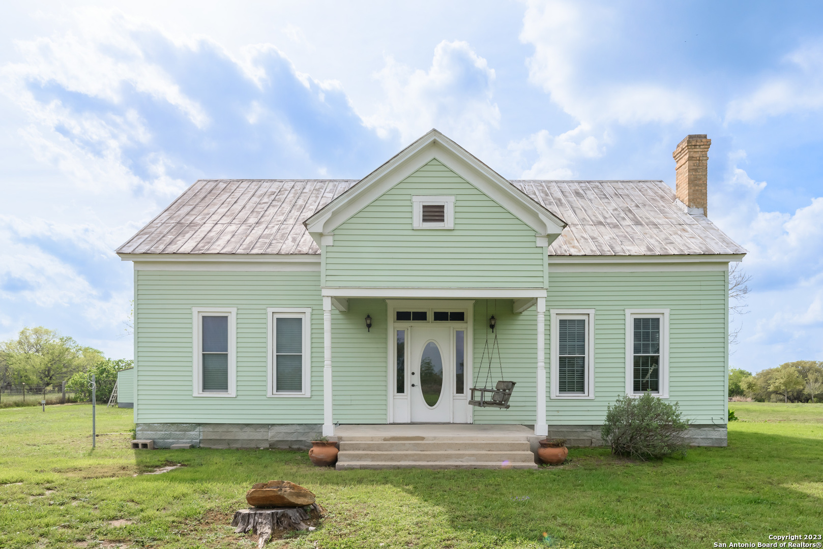 2015 Hoffman Road Seguin TX 78155