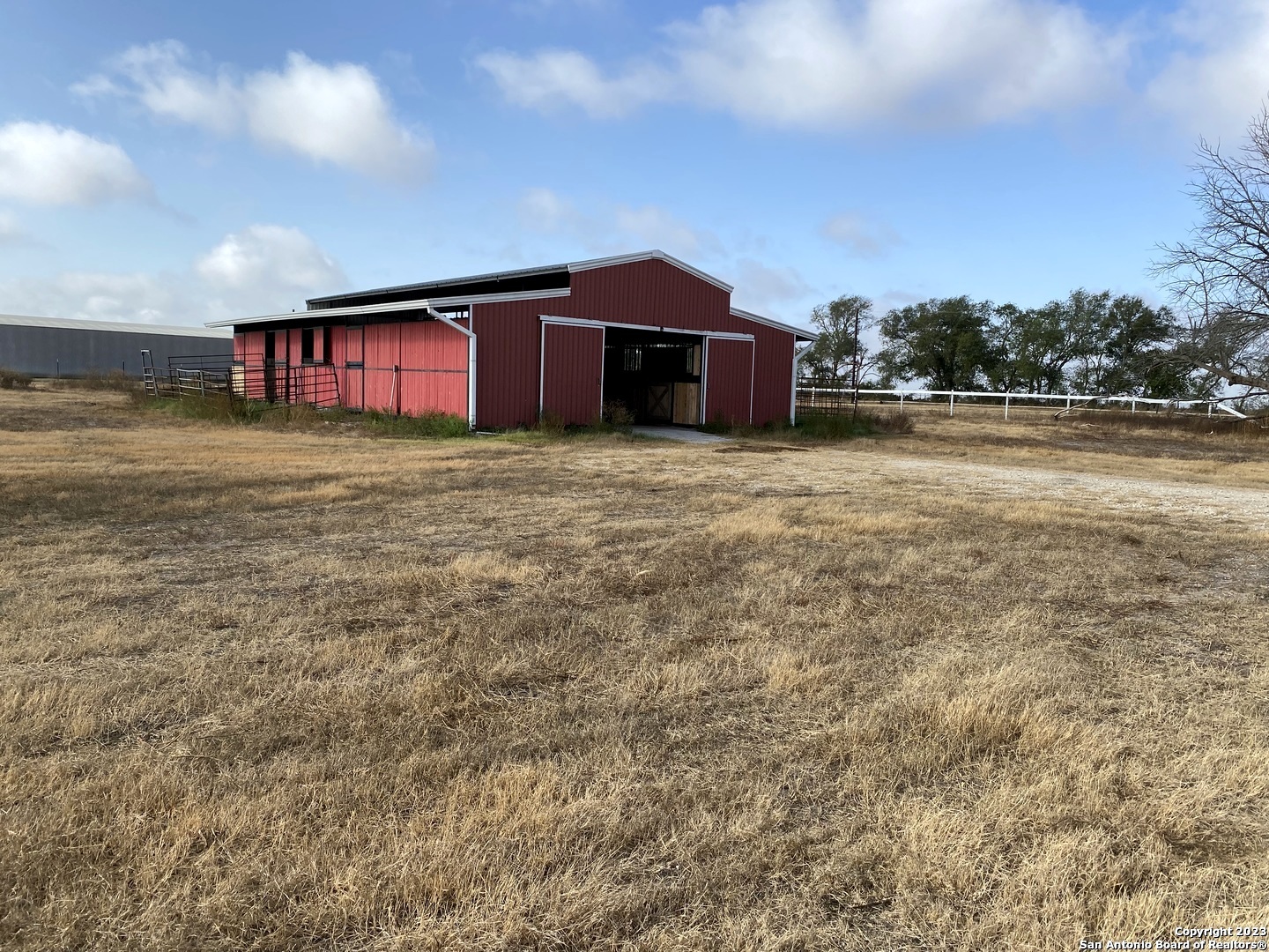 2667 County Road 134 Floresville TX 78114