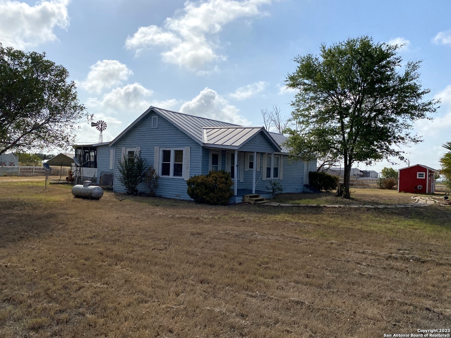 2667 County Road 134 Floresville TX 78114