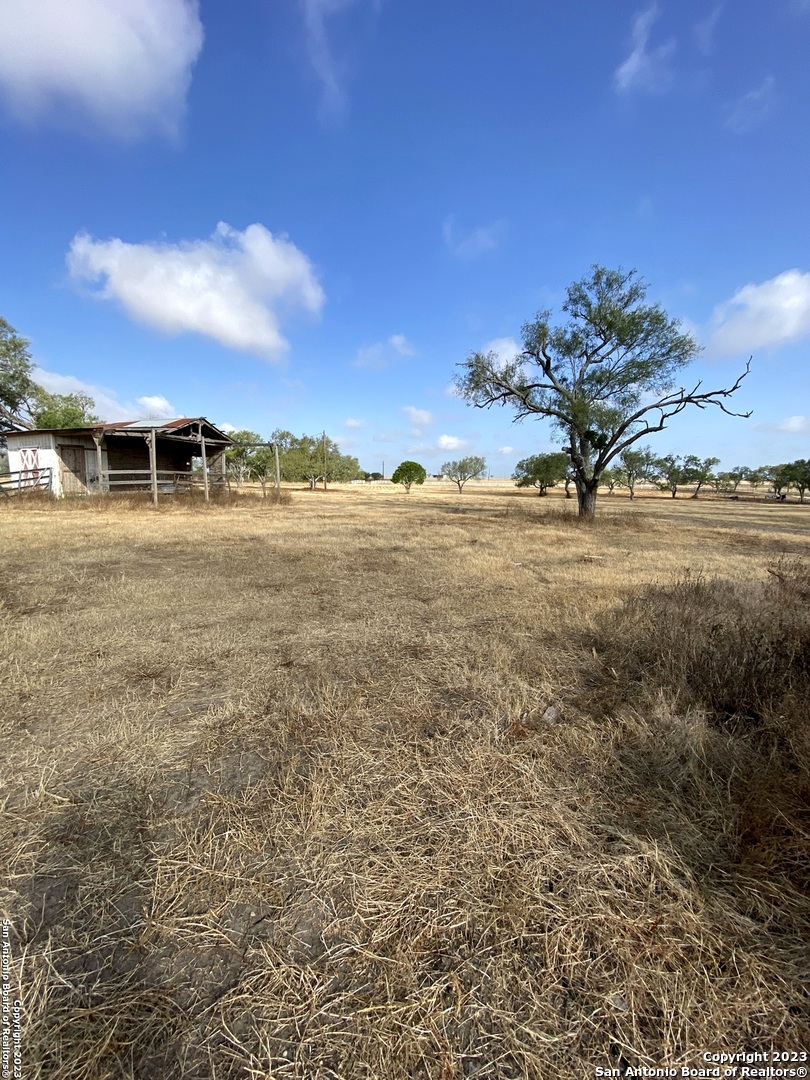 2667 County Road 134 Floresville TX 78114