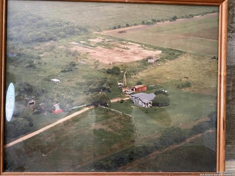2667 County Road 134 Floresville TX 78114
