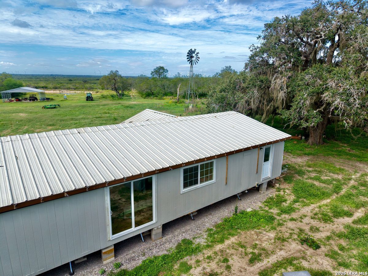 10255 County Road 113 Pettus TX 78146