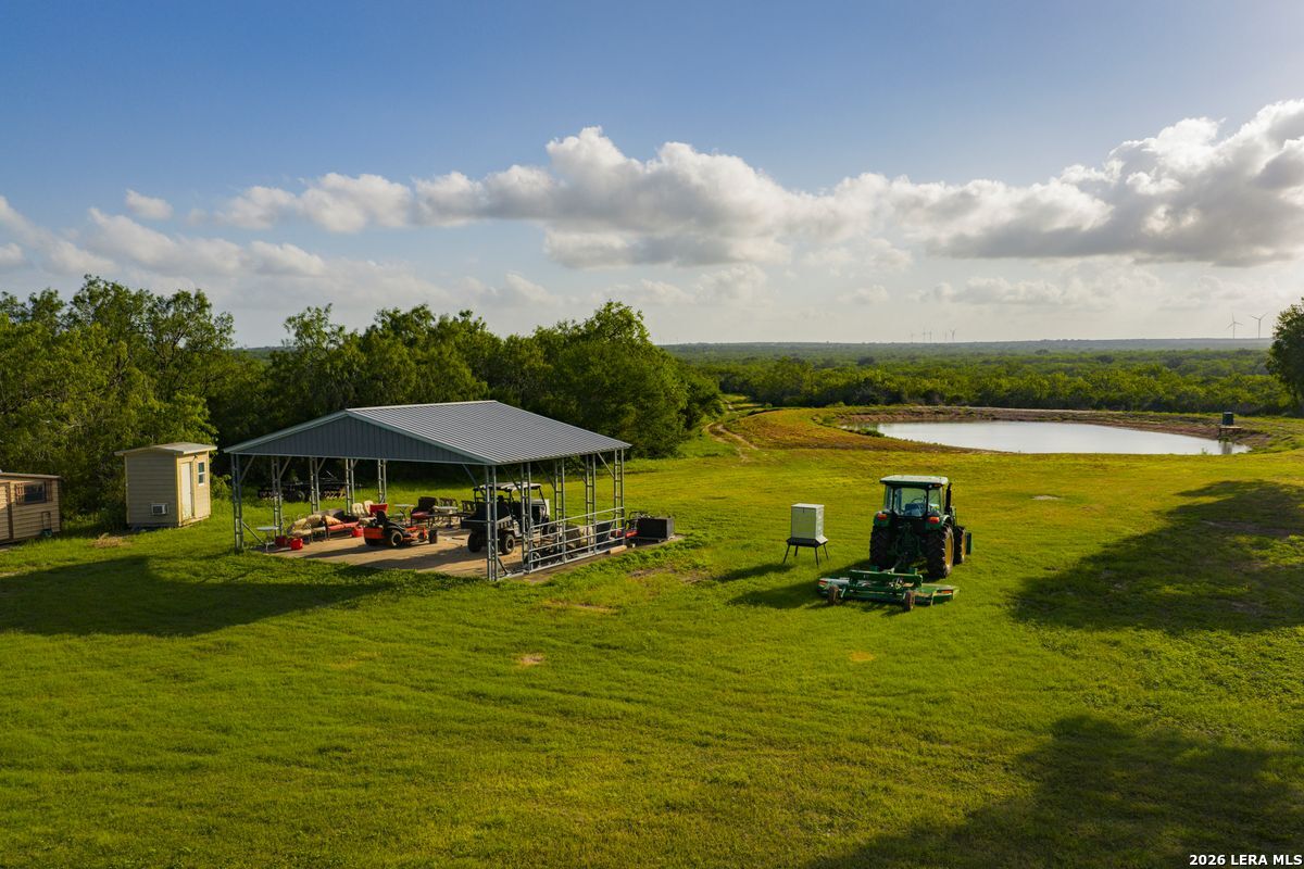 10255 County Road 113 Pettus TX 78146