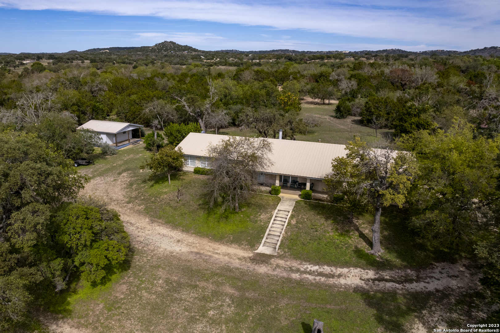 121-B Bartel Road Comfort TX 78013