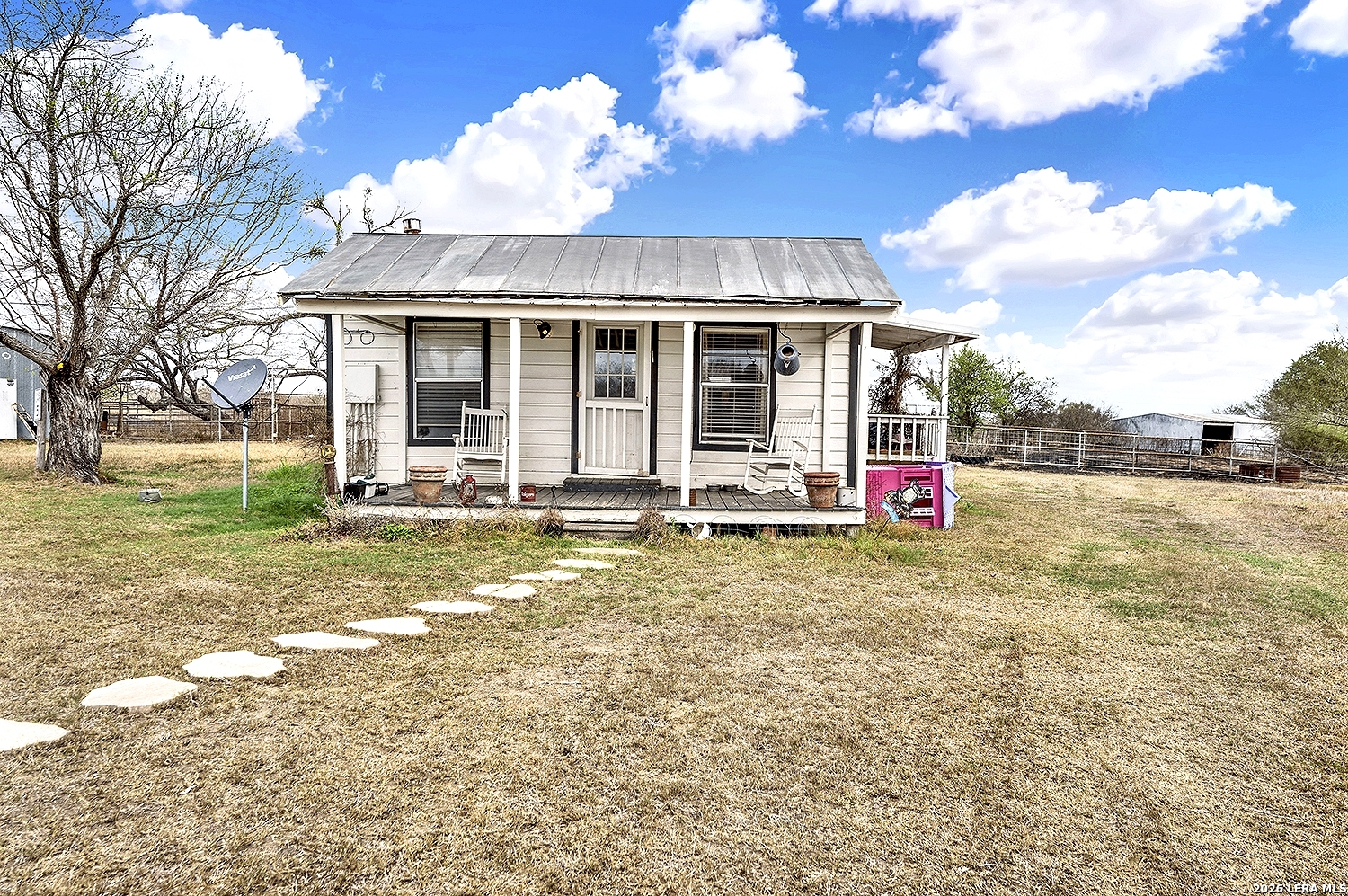 4884 County Road 342 Kenedy TX 78119