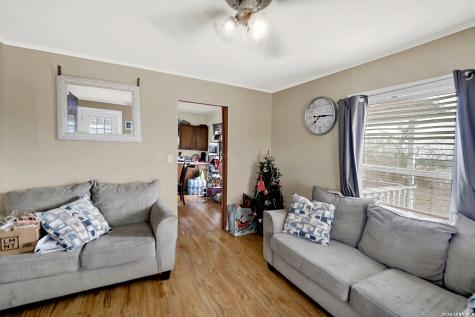 4884 County Road 342 Kenedy TX 78119