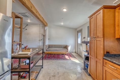 500 Pr 3300 Fm 1049n Knippa TX 78801