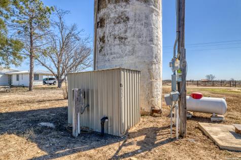 500 Pr 3300 Fm 1049n Knippa TX 78801