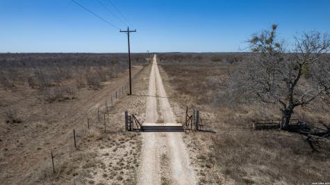 500 Pr 3300 Fm 1049n Knippa TX 78801