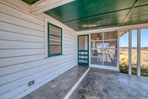500 Pr 3300 Fm 1049n Knippa TX 78801
